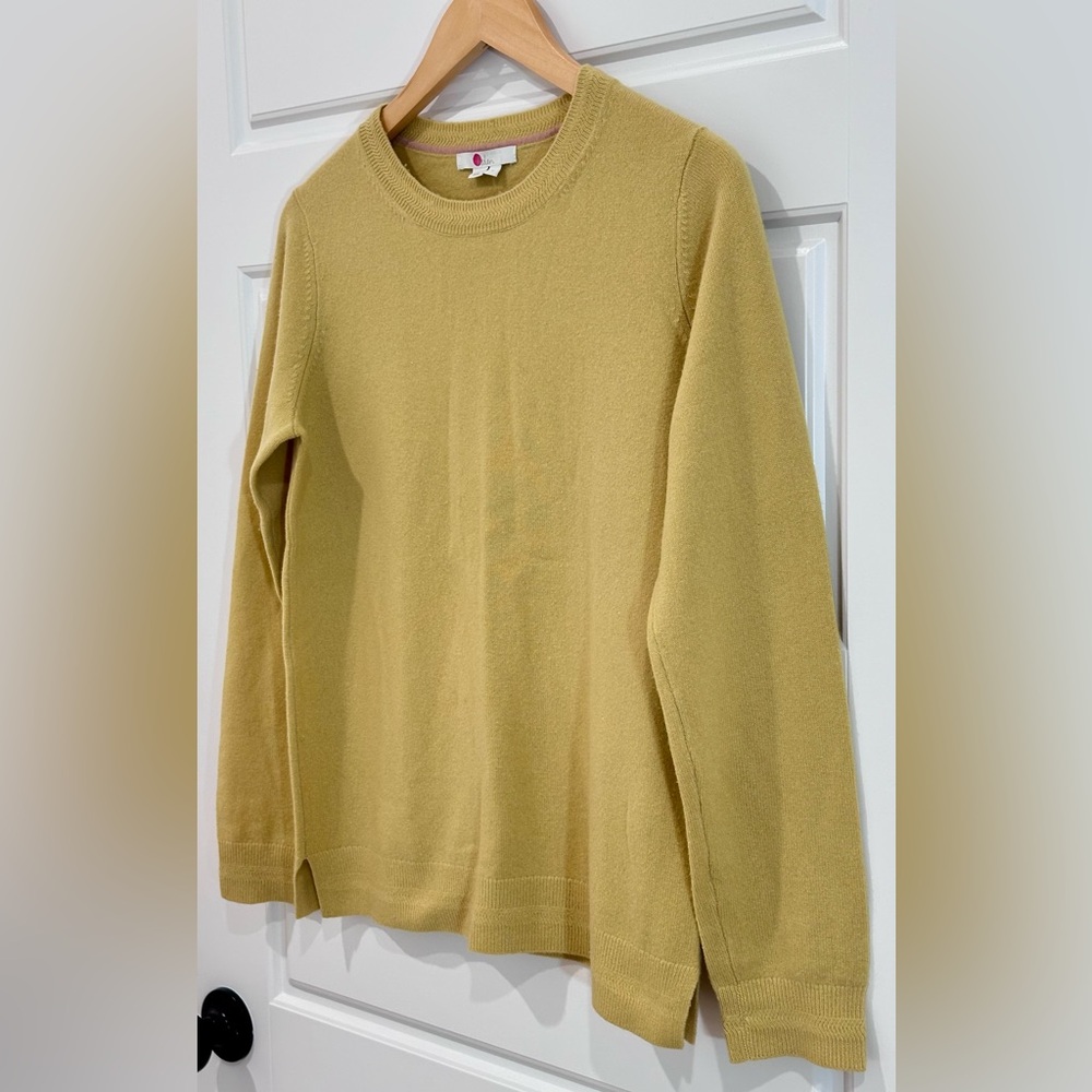 Boden 100% Cashmere Yellow Long Sleeve Sweater Size Medium - Picture 3 of 4